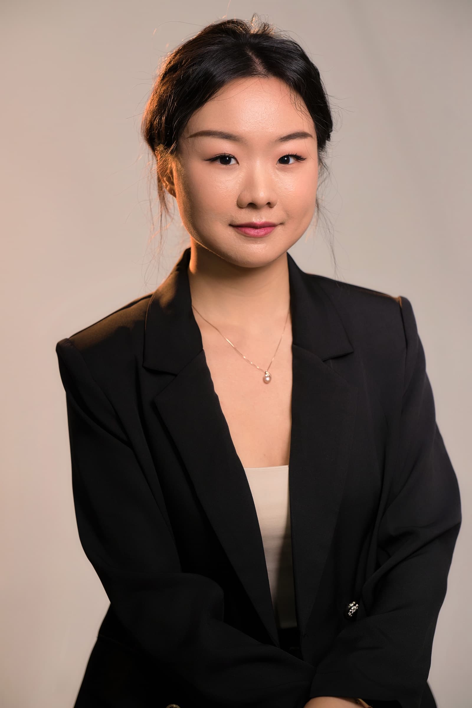 Headshots — portrait photography — photo 11