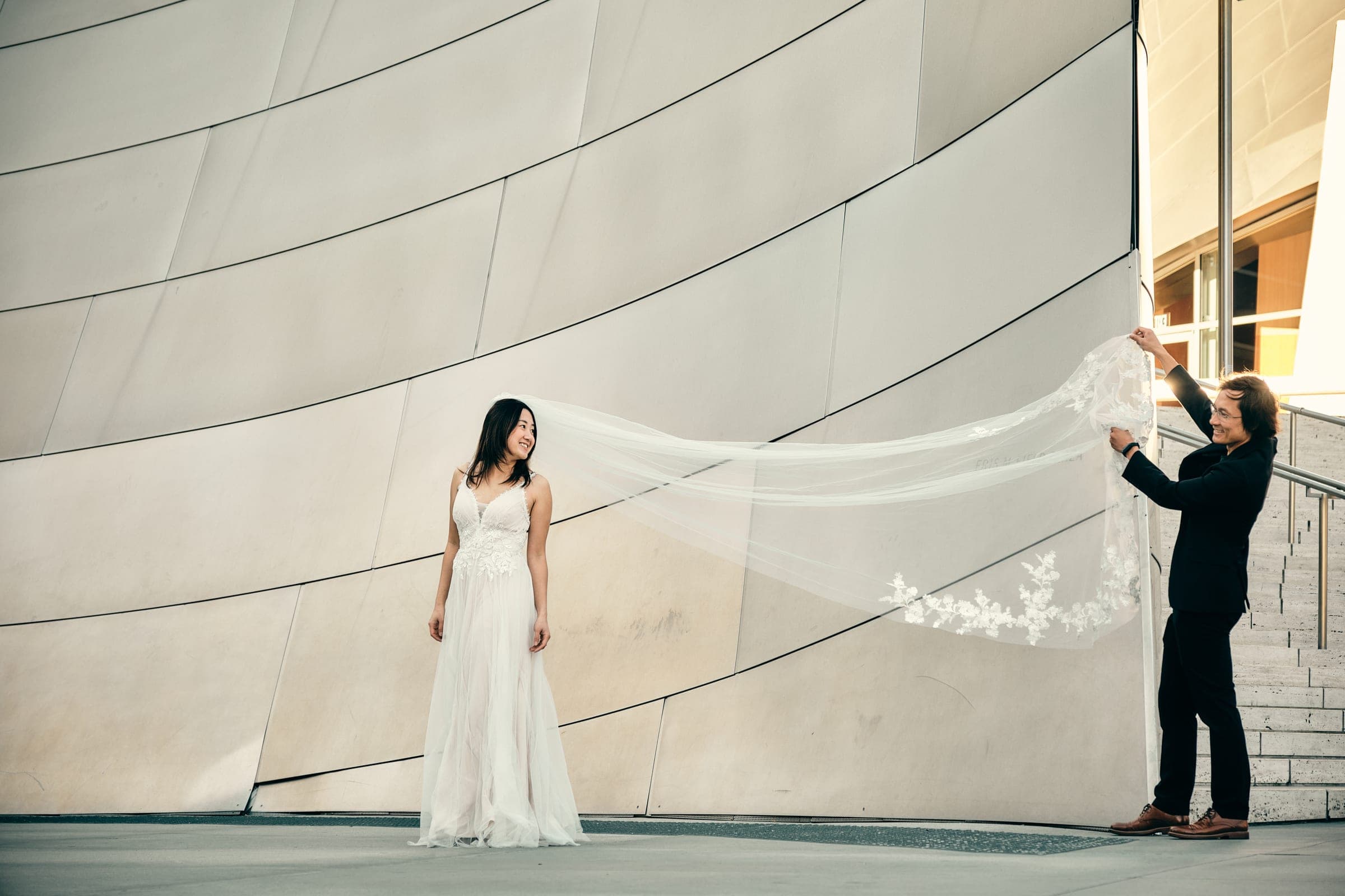 Quang & Hien — Walt Disney Concert Hall — pre-wedding photography in Downtown Los Angeles, CA — photo 3