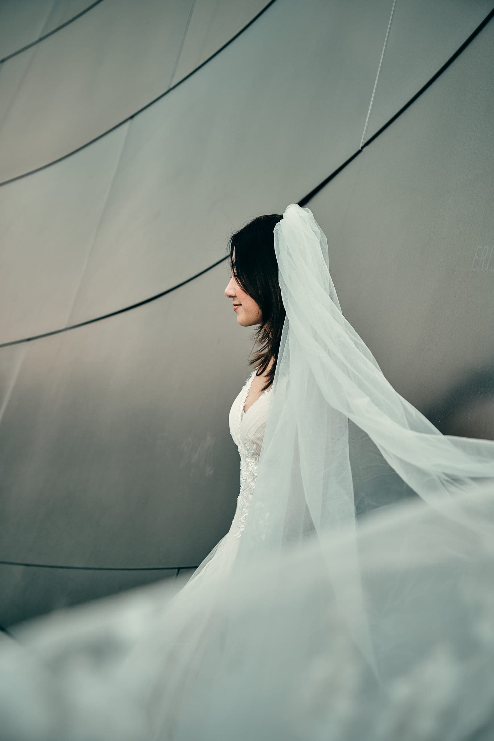 Quang & Hien — Walt Disney Concert Hall — pre-wedding photography in Downtown Los Angeles, CA — photo 5